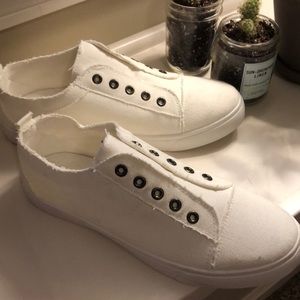 White slip-ons (Size 9)